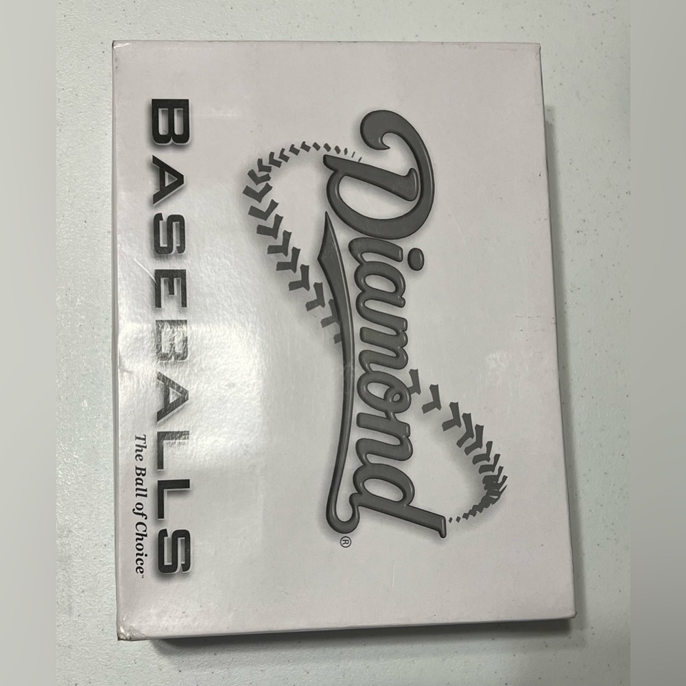 One dozen Diamond Sports Baseballs model DOL-DB1